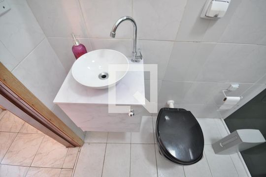 Banheiro Social de apartamento à venda com 2 quartos, 70m² em Vila Gustavo, São Paulo
