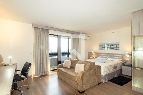 Kitnet/Studio para alugar com 1 quarto, 30m² em Cidade Jardim, São Paulo