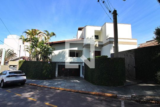 Fachada de casa para alugar com 3 quartos, 308m² em Jardim do Mar, São Bernardo do Campo