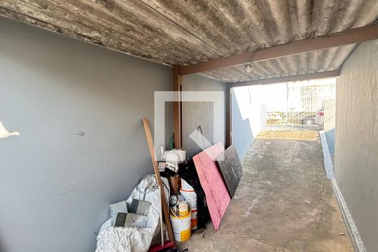 Garagem de casa à venda com 1 quarto, 75m² em Parque Oratório, Santo André