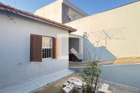 Quintal de casa à venda com 1 quarto, 75m² em Parque Oratório, Santo André