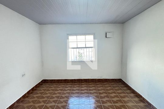 Quarto de casa à venda com 1 quarto, 75m² em Parque Oratório, Santo André