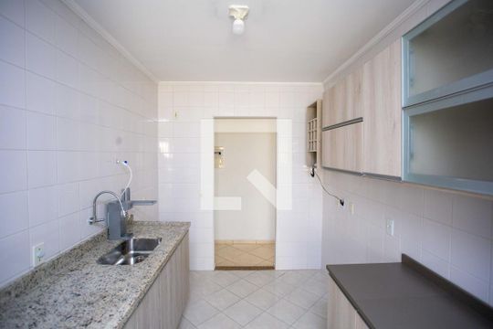 Cozinha de apartamento à venda com 2 quartos, 66m² em Centro, Diadema