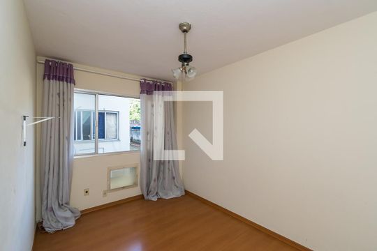 Quarto 1 de apartamento para alugar com 2 quartos, 53m² em Penha Circular, Rio de Janeiro