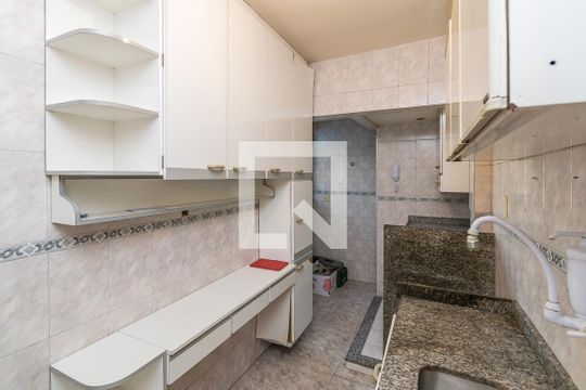 Cozinha de apartamento para alugar com 2 quartos, 53m² em Penha Circular, Rio de Janeiro