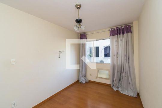 Quarto 1 de apartamento para alugar com 2 quartos, 53m² em Penha Circular, Rio de Janeiro