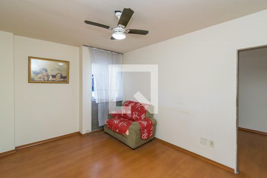 Sala de apartamento para alugar com 2 quartos, 53m² em Penha Circular, Rio de Janeiro