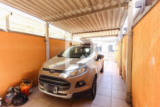 Garagem de casa à venda com 2 quartos, 125m² em Vila Siria, São Paulo
