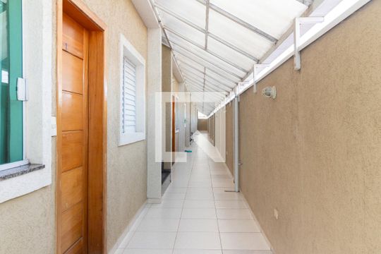 Área externa de casa de condomínio para alugar com 2 quartos, 49m² em Vila Rosaria, São Paulo