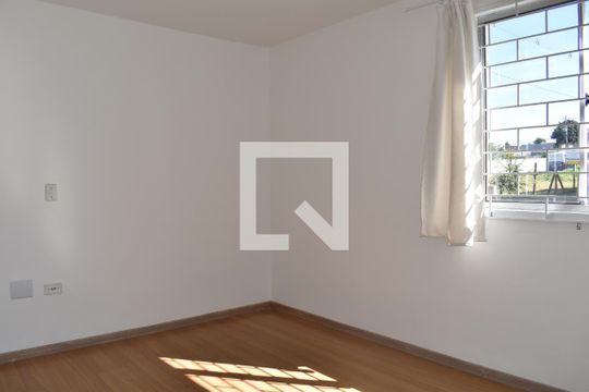 Quarto 1 de apartamento para alugar com 2 quartos, 45m² em Barreirinha, Curitiba