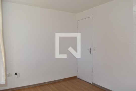 Quarto 1 de apartamento para alugar com 2 quartos, 45m² em Barreirinha, Curitiba