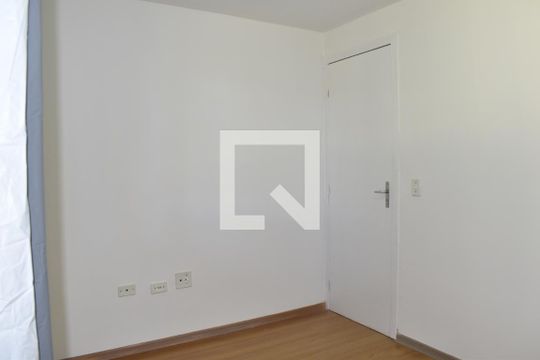 Quarto 2 de apartamento para alugar com 2 quartos, 45m² em Barreirinha, Curitiba