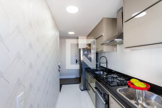 Cozinha de apartamento à venda com 2 quartos, 64m² em Vila Curuçá, Santo André