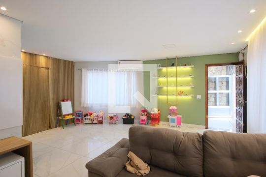 Sala de casa à venda com 3 quartos, 350m² em Vila Santa Isabel, São Paulo