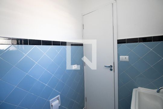 Banheiro de casa para alugar com 1 quarto, 40m² em Vila Gustavo, São Paulo