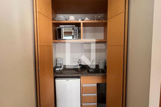 Cozinha de apartamento para alugar com 2 quartos, 42m² em Jardim Paulista, São Paulo