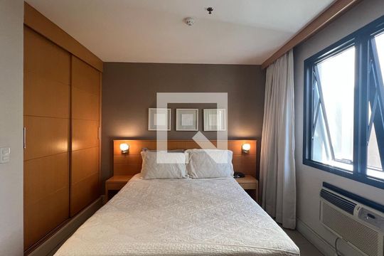 Quarto de apartamento para alugar com 2 quartos, 42m² em Jardim Paulista, São Paulo