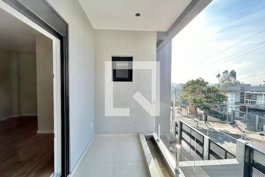 Sacada de casa à venda com 3 quartos, 162m² em Canudos, Novo Hamburgo