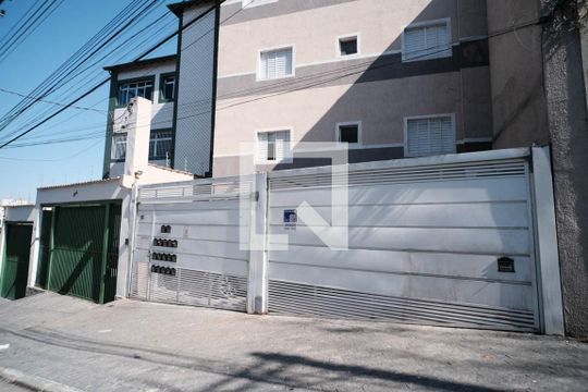 Fachada  de apartamento à venda com 2 quartos, 56m² em Vila Dalila, São Paulo