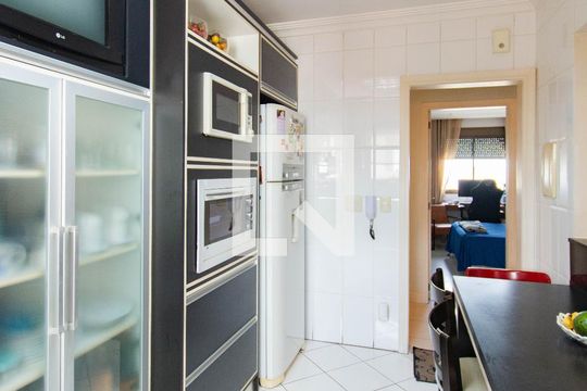 Cozinha de apartamento para alugar com 4 quartos, 160m² em Marechal Rondon, Canoas