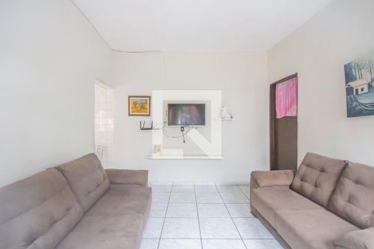 Sala de casa à venda com 2 quartos, 277m² em Ayrosa, São Paulo