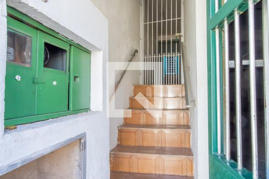 Entrada de casa para alugar com 3 quartos, 70m² em Bela Vista, Osasco