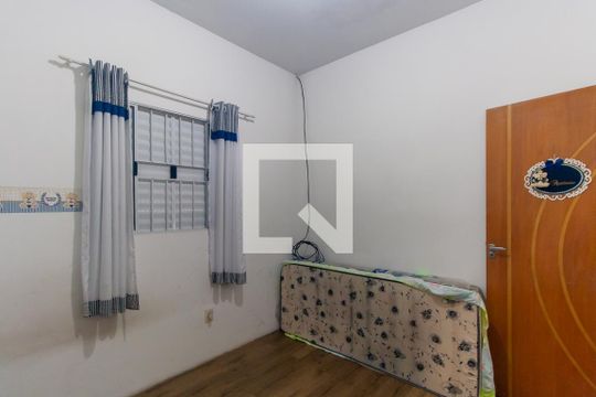 Quarto  de casa para alugar com 2 quartos, 160m² em Jardim Iva, São Paulo