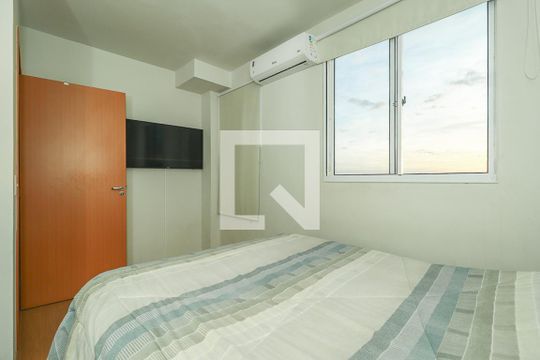 Quarto de apartamento à venda com 1 quarto, 45m² em Rubem Berta, Porto Alegre