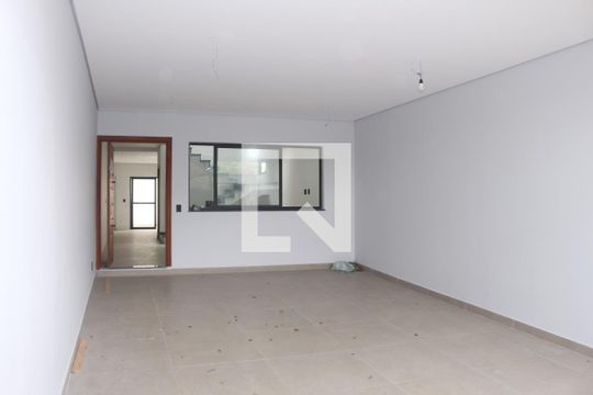 Garagem de casa à venda com 3 quartos, 200m² em Cerâmica, São Caetano do Sul