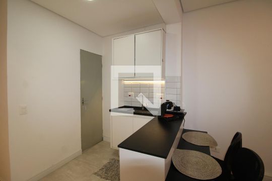 Cozinha de kitnet/studio para alugar com 1 quarto, 25m² em Limão, São Paulo