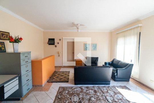 Sala da Edícula de casa à venda com 4 quartos, 452m² em Vila da Saúde, São Paulo