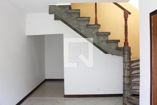 Sala de casa de condomínio para alugar com 2 quartos, 95m² em Bairro do Maranhao, Cotia