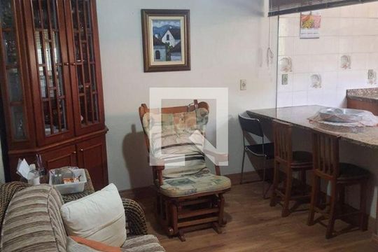 Casa à venda com 3 quartos, 330m² em Jardim do Salso, Porto Alegre