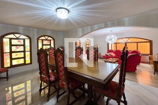 Sala de Jantar de casa à venda com 6 quartos, 380m² em Baeta Neves, São Bernardo do Campo