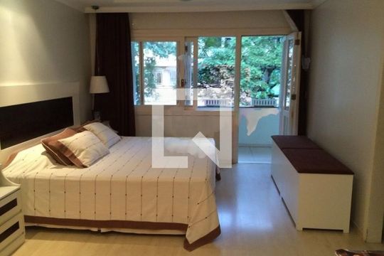 Casa à venda com 4 quartos, 285m² em Jardim Itu, Porto Alegre