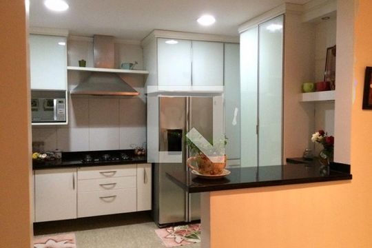 Casa à venda com 4 quartos, 285m² em Jardim Itu, Porto Alegre