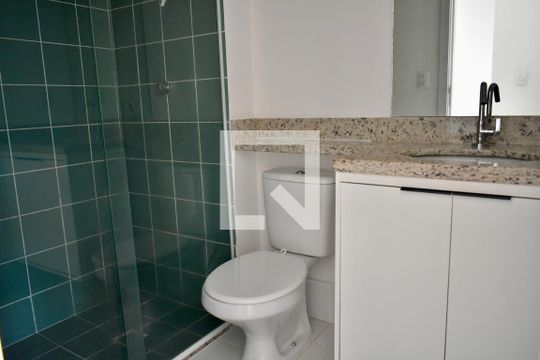 Banheiro de apartamento para alugar com 1 quarto, 39m² em Vila Clementino, São Paulo