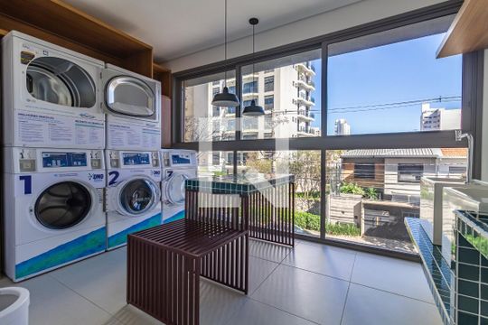 Área comum de apartamento à venda com 1 quarto, 28m² em Pinheiros, São Paulo