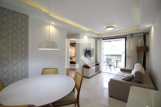 Sala de apartamento para alugar com 3 quartos, 72m² em Jacarepaguá, Rio de Janeiro
