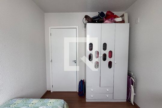 Quarto 2 de apartamento para alugar com 2 quartos, 48m² em Feitoria, São Leopoldo