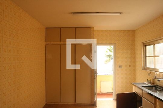 Cozinha de casa à venda com 3 quartos, 320m² em Pompeia, São Paulo