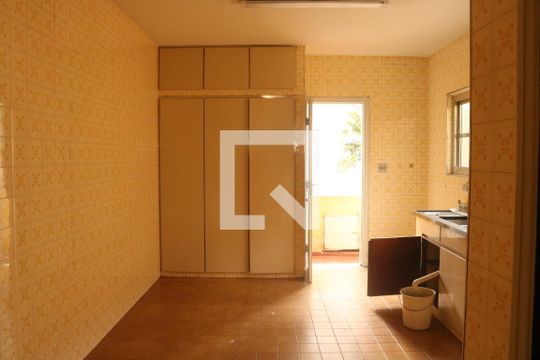 Cozinha de casa à venda com 3 quartos, 320m² em Pompeia, São Paulo