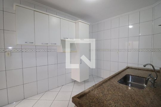 Cozinha de apartamento para alugar com 3 quartos, 100m² em Santa Maria, Santo André