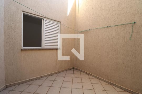 Quintal de apartamento para alugar com 3 quartos, 100m² em Santa Maria, Santo André