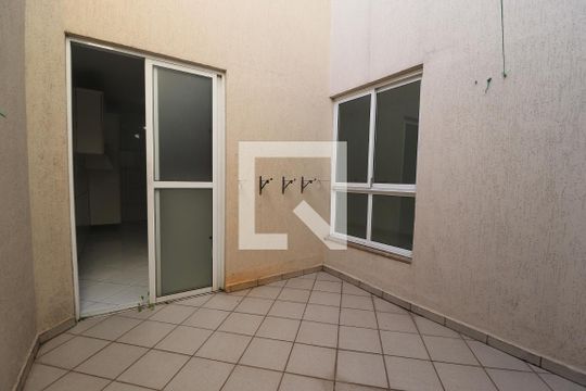 Quintal de apartamento para alugar com 3 quartos, 100m² em Santa Maria, Santo André