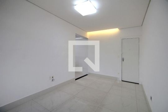 Sala de apartamento à venda com 1 quarto, 42m² em Cruzeiro, Belo Horizonte
