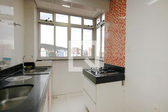 Cozinha de apartamento à venda com 1 quarto, 42m² em Cruzeiro, Belo Horizonte