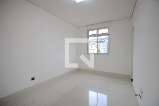 Sala de apartamento à venda com 1 quarto, 42m² em Cruzeiro, Belo Horizonte