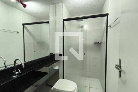 Banheiro de apartamento à venda com 1 quarto, 36m² em Cambuci, São Paulo