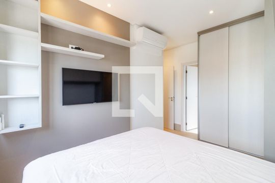 Suíte de apartamento para alugar com 2 quartos, 73m² em Pinheiros, São Paulo